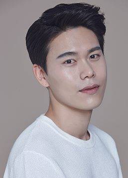 photo Myung-Jin