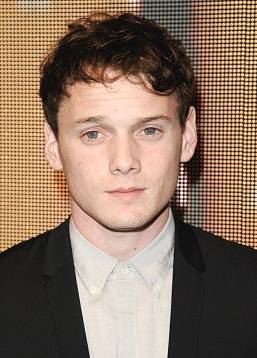 photo Yelchin